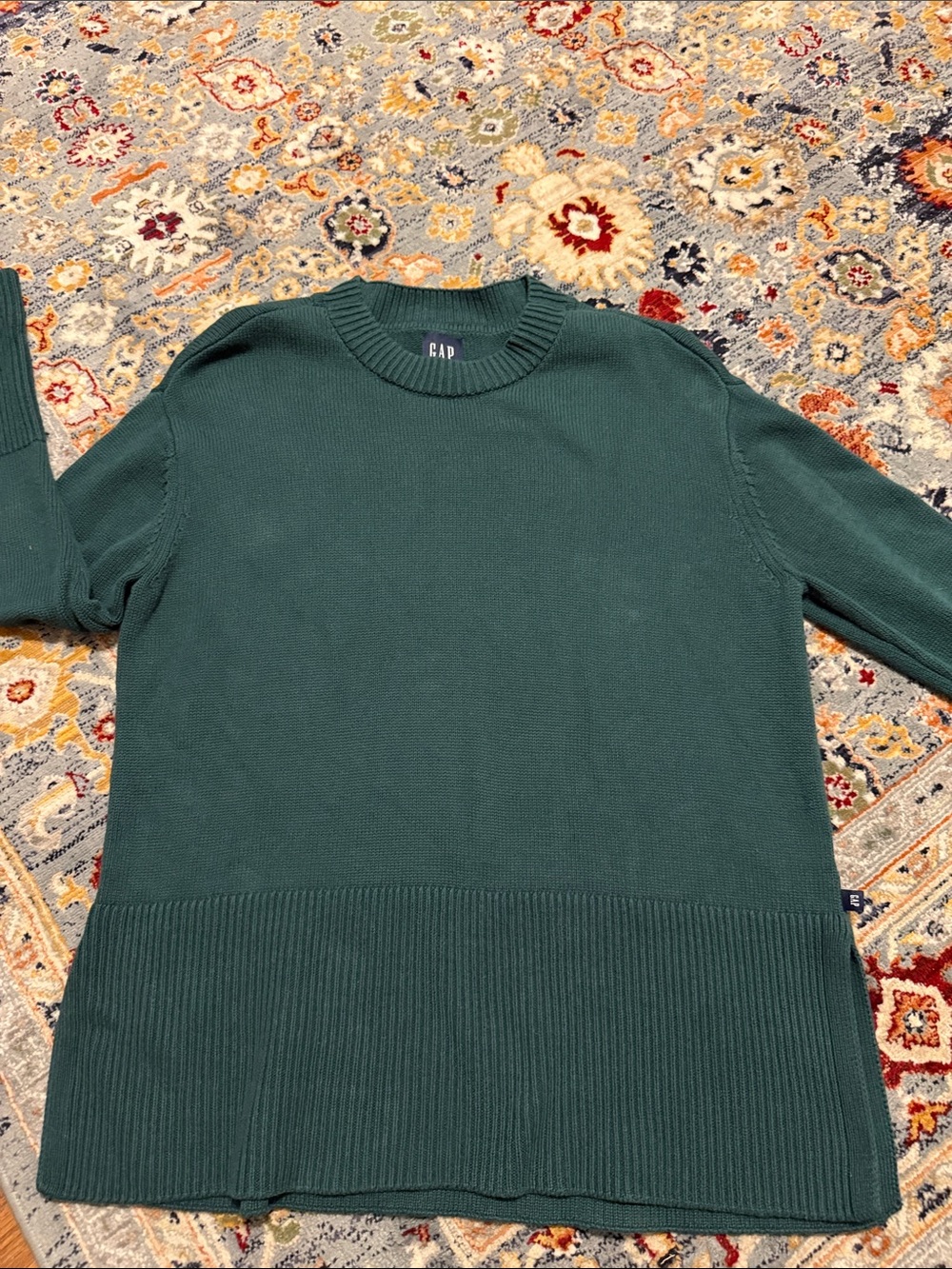 GAP Women’s oversized Crewneck Sweater in Dark Green size small
